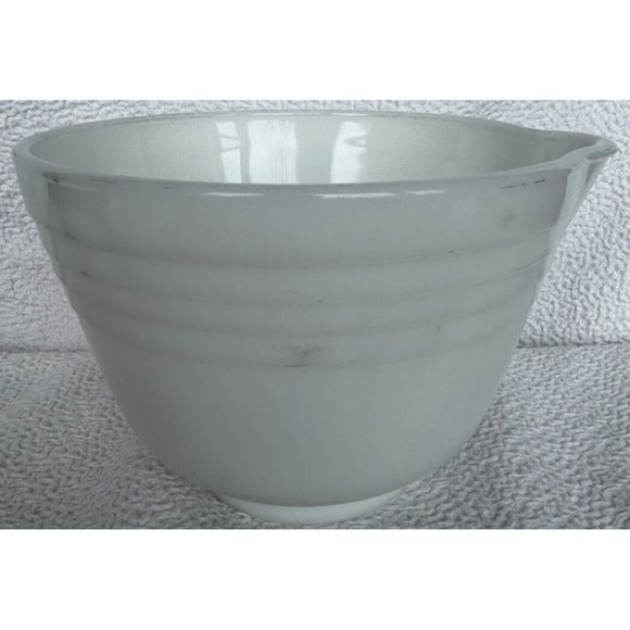 Vintage 1940s PYREX Set Of 2 White Opal Glass Ribbed Mixing Bowls 11c & 4 1/2c - Picture 7 of 16